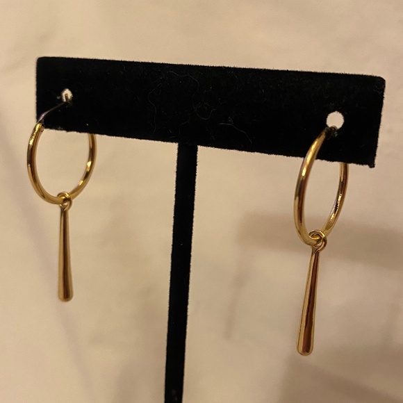 Gold Hoop Earrings w/Dangle - Picture 1 of 5